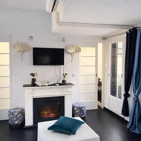 Entire Loft In Via Margutta 2Br -2Ba Private Steam Bath Inside The Loft-2